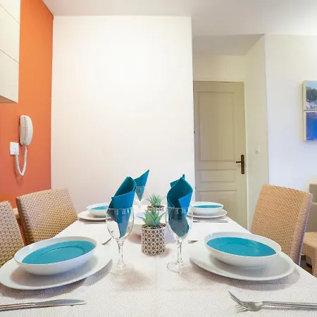 Village Cap Esterel - Le Belvedere-2 By Interhome *
